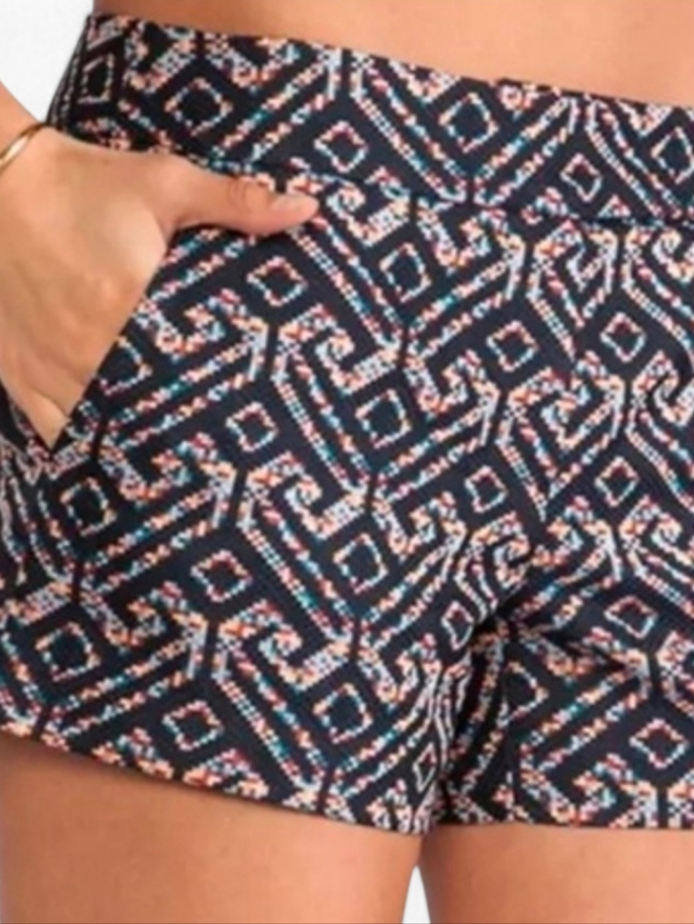 TRINA TURK Corbin Flat Front Jacquard Shorts - Size 2